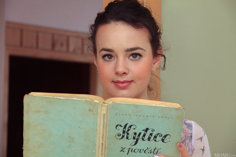 Валентина, 23
